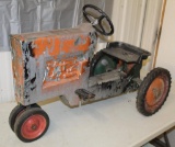 MASSEY FERGUSON PEDAL TRACTOR, NEEDS RESTORATION, SEAT HAS A CRACK IN IT,