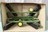 1/16 JOHN DEERE POWER-FLEX DISK, YELLOW TOP BOX, BLACK GANGS, BOX AND TOY NEED CLEANING