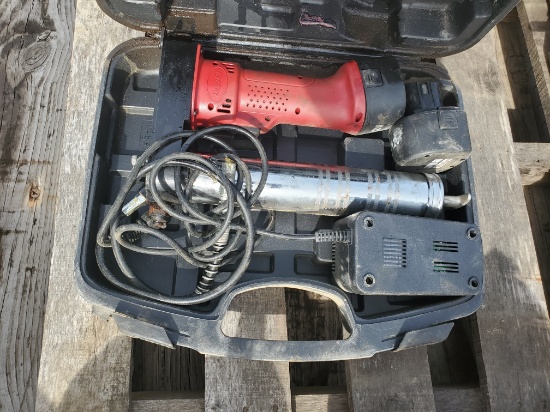 Legacy Rechargeable Grease Gun