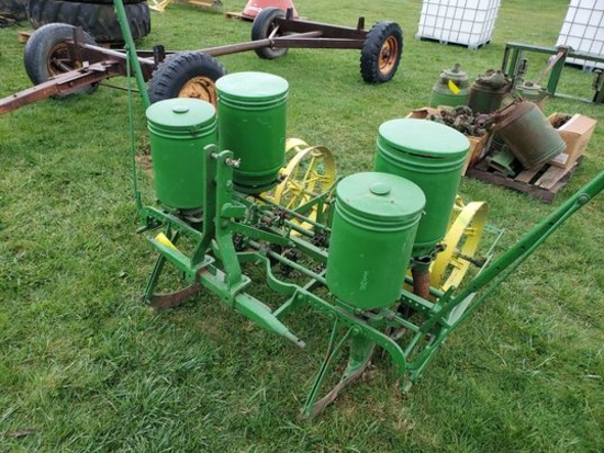 JD 2 Row Corn Planter