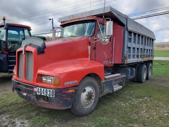 1992 Kenworth T600 Tandem Axle Dump Truck