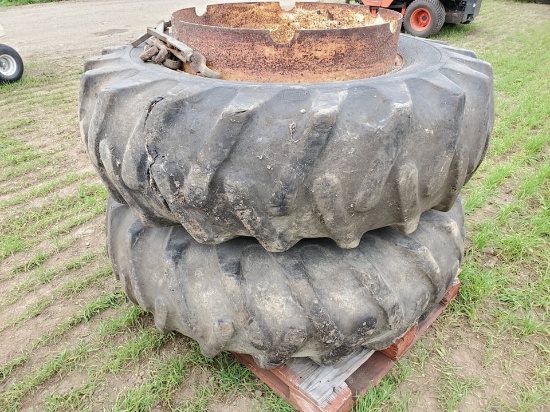 1 Pair Of 18.4 X 34 Clamp On Duals With 7 Binders