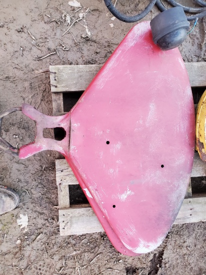 (2) Farmall Rear Fenders