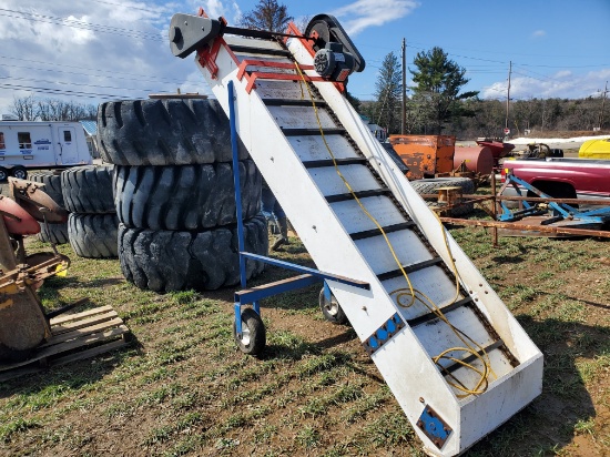 Rissler 10' Long 30" Wide Transport Chain Conveyor