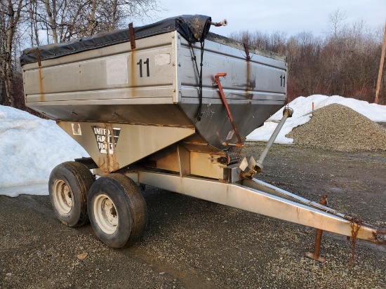 UFT 4-5 Ton Tandem Axle Fertilizer Spreader