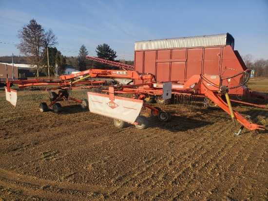 Kuhn GA 7822 Twin Rotor Hay Rake