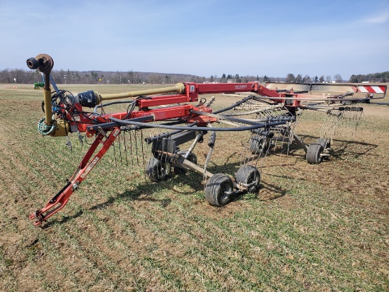 Vicon Andex 653T Twin Rotor Hay Rake With Tandem Axles