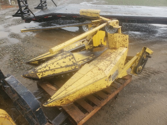 New Holland 824  2X30 Corn Head