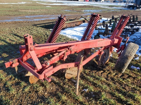 Massey Ferguson F345 3 Bottom 3 Point Automatic Reset Plow