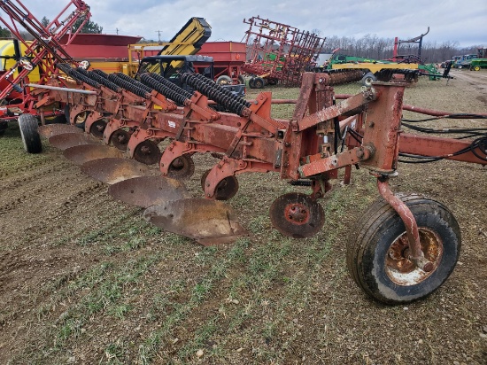 White 588 6X18 SAR Semi Mount On Land Hitch Plow