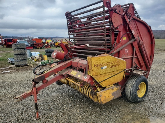 New Holland 850  5X6 Round Baler