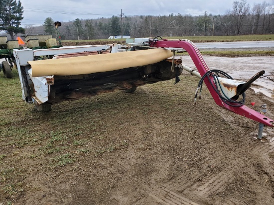 New Idea 5209 Pull Type Disc Mower Conditioner