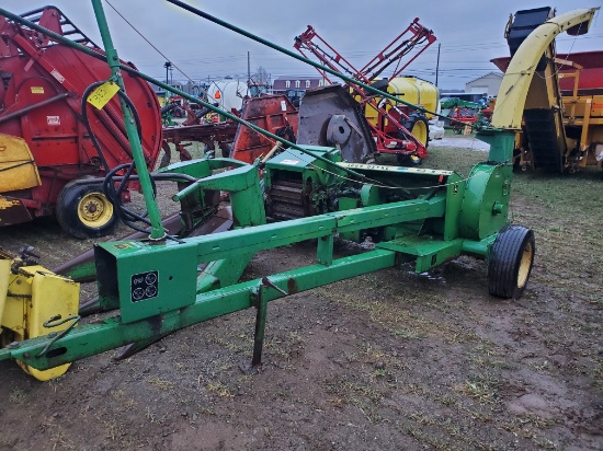 John Deere 3940 Pull Type Forage Harvester