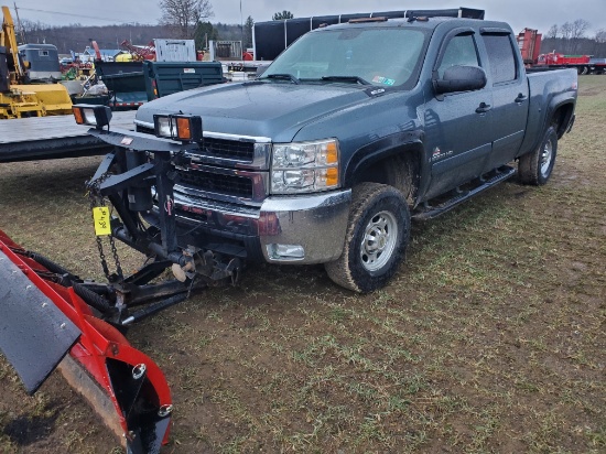 2007 Chevy 2500 4 Door Pickup