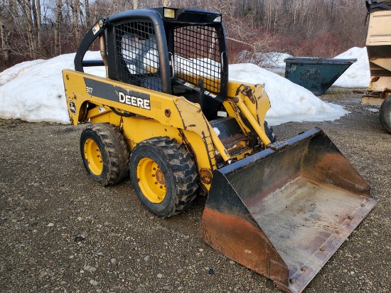 John Deere 317 Skid Steer Loader with 66" Utility Bucket
