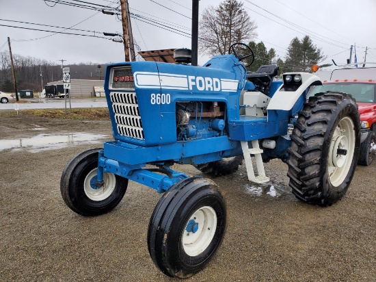 Ford 8600 2WD Open Station Tractor