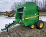 John Deere 447 4X4 Round Baler