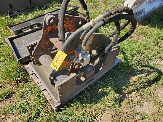 CE Stanley Model HS6019 24" Hydraulic Excavator Compactor