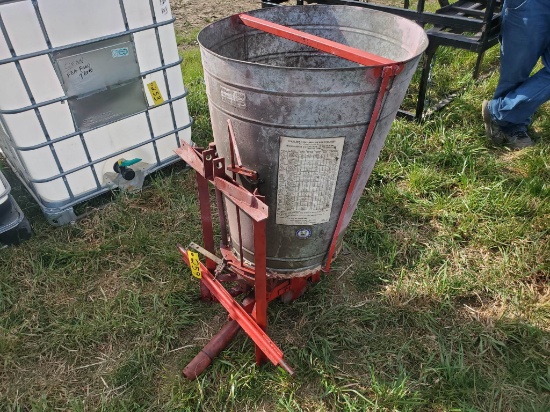 Herd Model F-160 Three Point Hitch Seeder