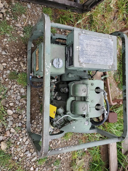 15 KW 28 VDC Gas Powered Generator, Runs