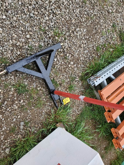 3 Point Hitch Bale Spear With 36" Spear