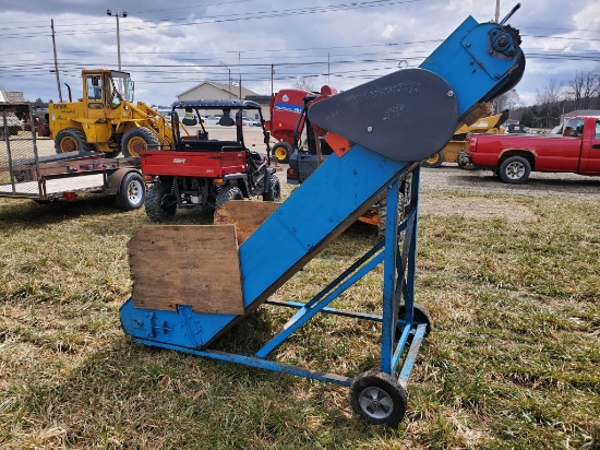 Rissler 36" X 8' Incline Silage Conveyor