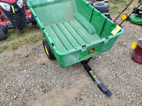 John Deere 17P Yard Cart