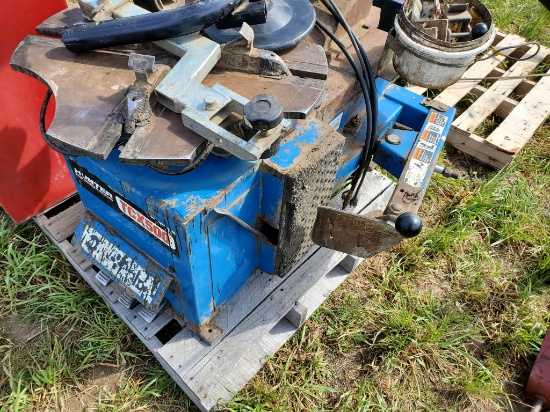 Hunter TCX500 Tire Changer