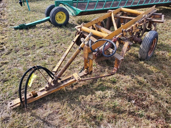Taylorway Model 200035  5' Offset Vineyard Disk With Cylinder