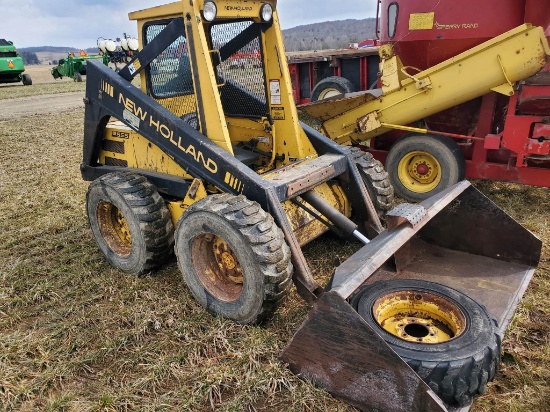 New Holland L555 Skid Steer Loader
