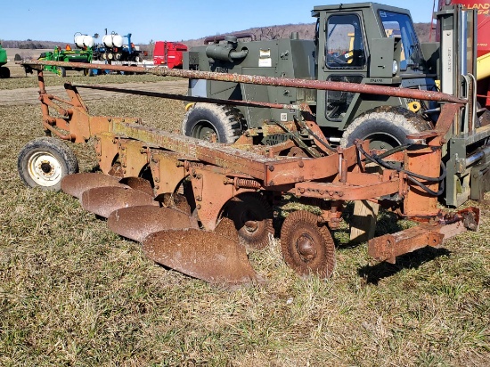 White 4X16 Semi Mount Plow With Coulters