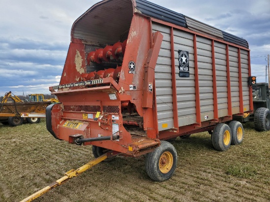 Meyers 3516 Forage Box