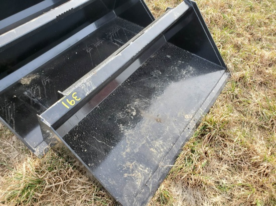 60" Universal Skid Steer Bucket