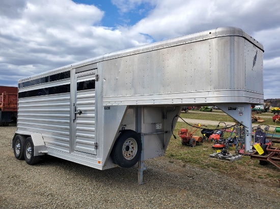 2014 Featherlite 16' Gooseneck Trailer