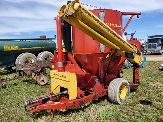 New Holland 355 Grinder Mixer
