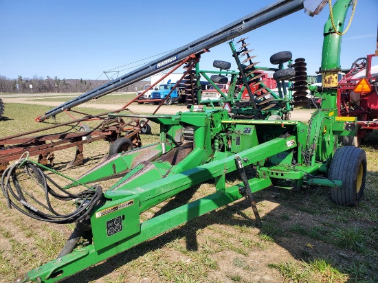 John Deere 3955 Pull Type Forage Harvester