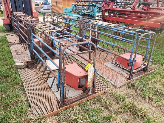 (6) Hog Farrowing Crates With Floors