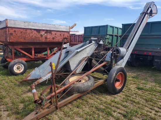 New Idea Model 10 Single Row Corn Picker