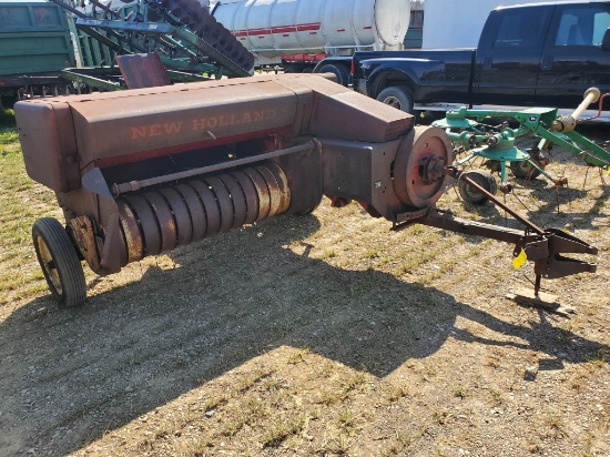 New Holland 270 Square Baler With Chute, 540 Pto