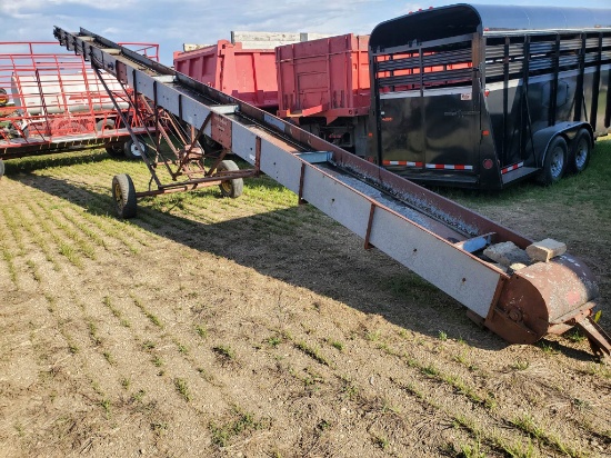 New Holland Elevator Company 42' Electric Drive Elevator With Motor