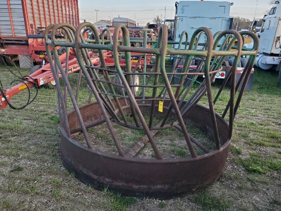 J&L Round Bale Feeder