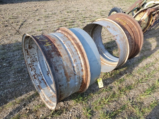Pair Of Unverferth 16 X 34 T Rail Dual Wheels