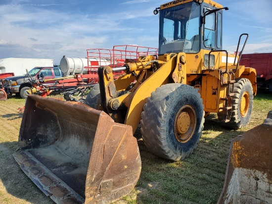 Hyundai HL-750 Wheel Loader
