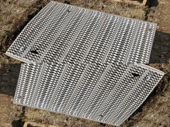 Used Truck Grille And Aluminum Platform