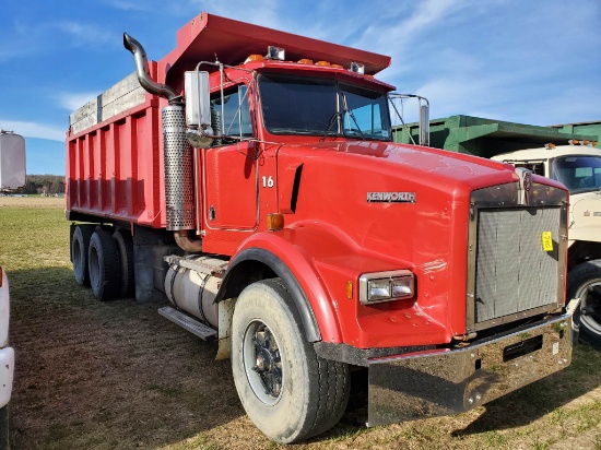 1988 Kenworth T800 Tandem Axle Dump Truck