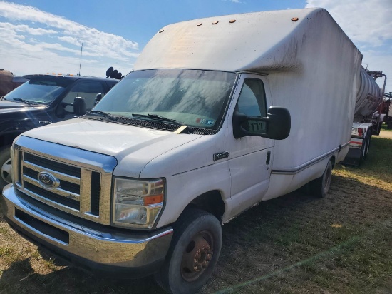 2008 Ford E-350 Cube Van