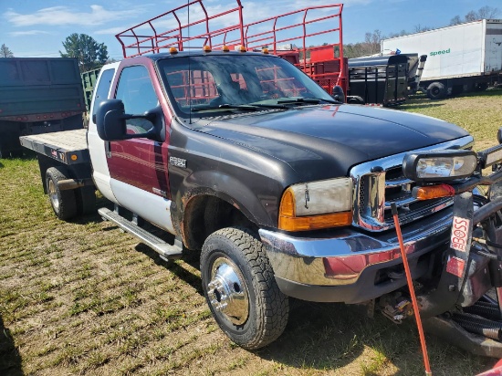 2000 Ford F-350 Extended Cab 4X4 Pickup