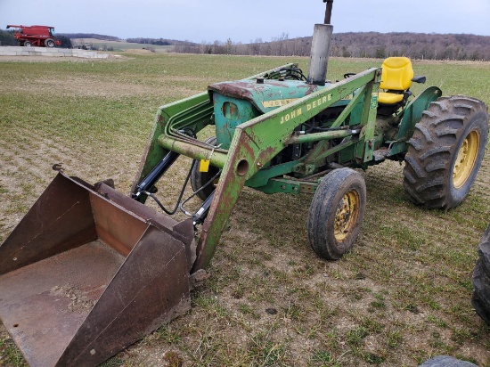 John Deere 2020 Open Station Tractor with Model 47 Loader and Bucket