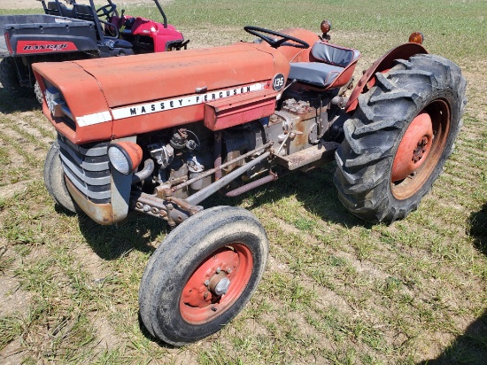 Massey Ferguson 135 Tractor