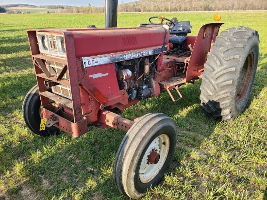 International 684 Tractor Shows 4 Hours